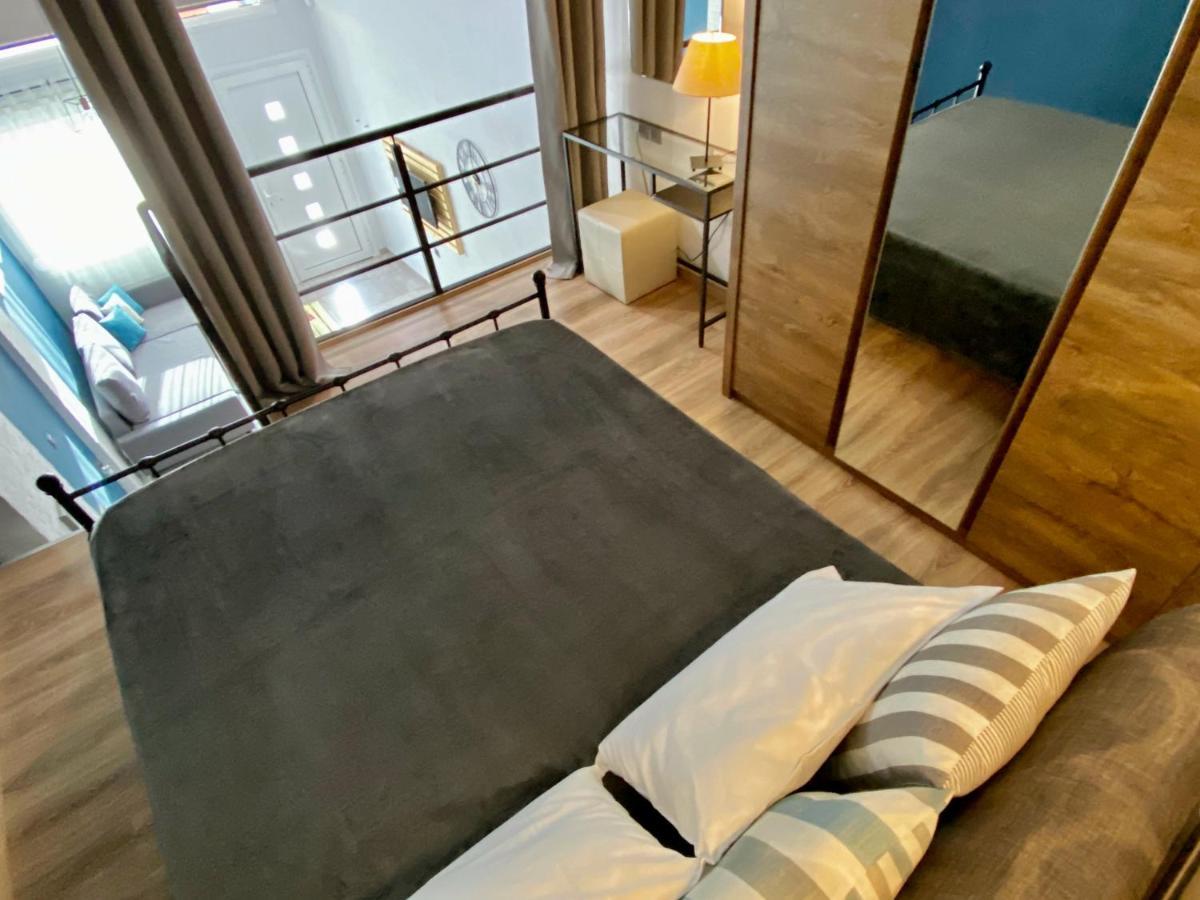 Апартаменты 48 Downtown Lofts Неа-Перамос Экстерьер фото