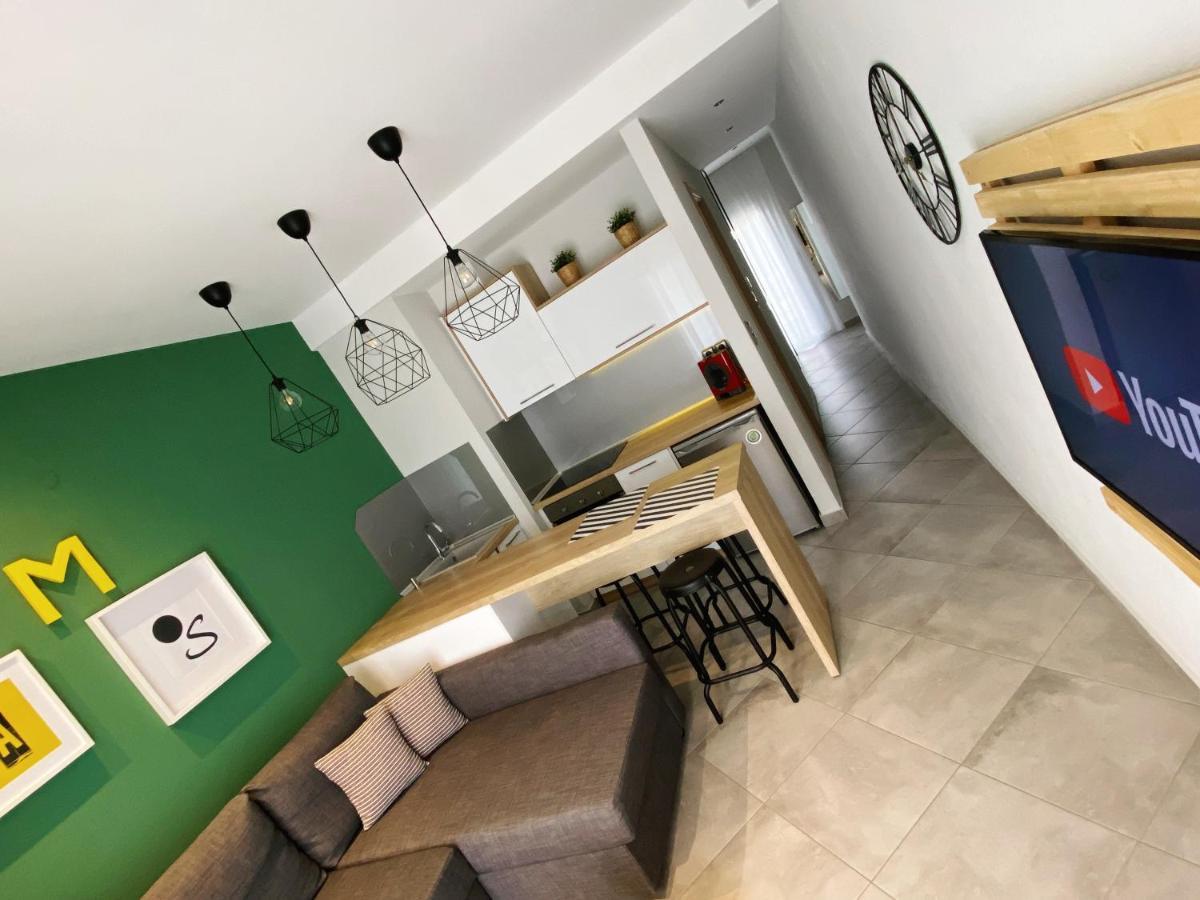 Апартаменты 48 Downtown Lofts Неа-Перамос Экстерьер фото