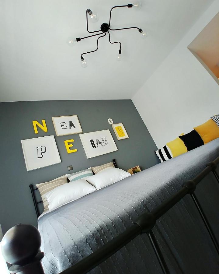 Апартаменты 48 Downtown Lofts Неа-Перамос Экстерьер фото